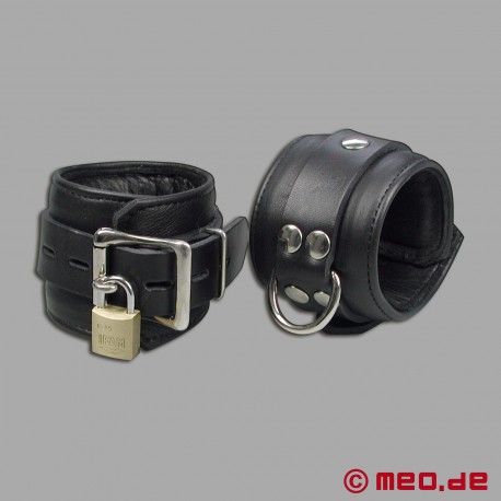 Set completo di self-bondage con 5 lucchetti a tempo