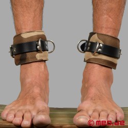 Leather ankle cuffs, padded, with camouflage pattern 