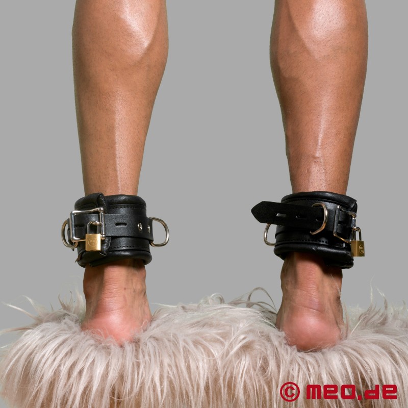 Leather ankle cuffs, lockable and padded - BLACK BERLIN