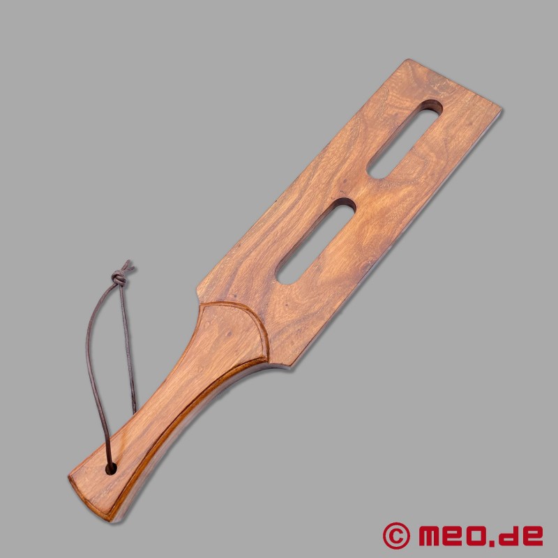 BDSM paddle made of wood - kuritus