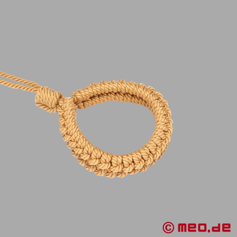 Shibari touw nek- en handboeien
