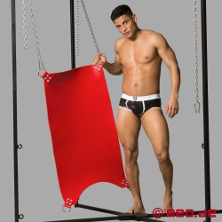 Punainen sling anaaliin fisting - valmistettu nahasta ja 4-pistejousituksella