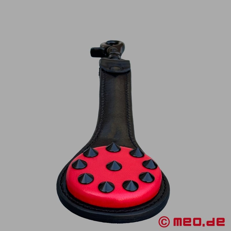 Dr. Sado's THE CLAW - Ballbuster paddle с шипове