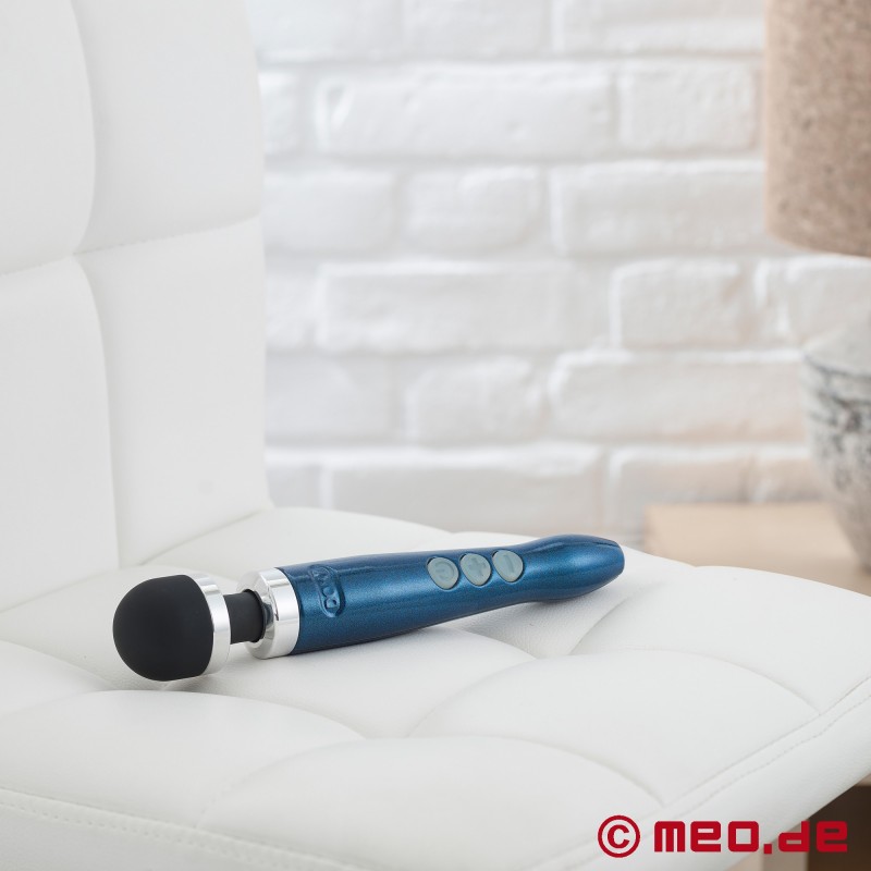 Doxy Die Cast 3R Wand Massager - Rechargeable - Blue Flame