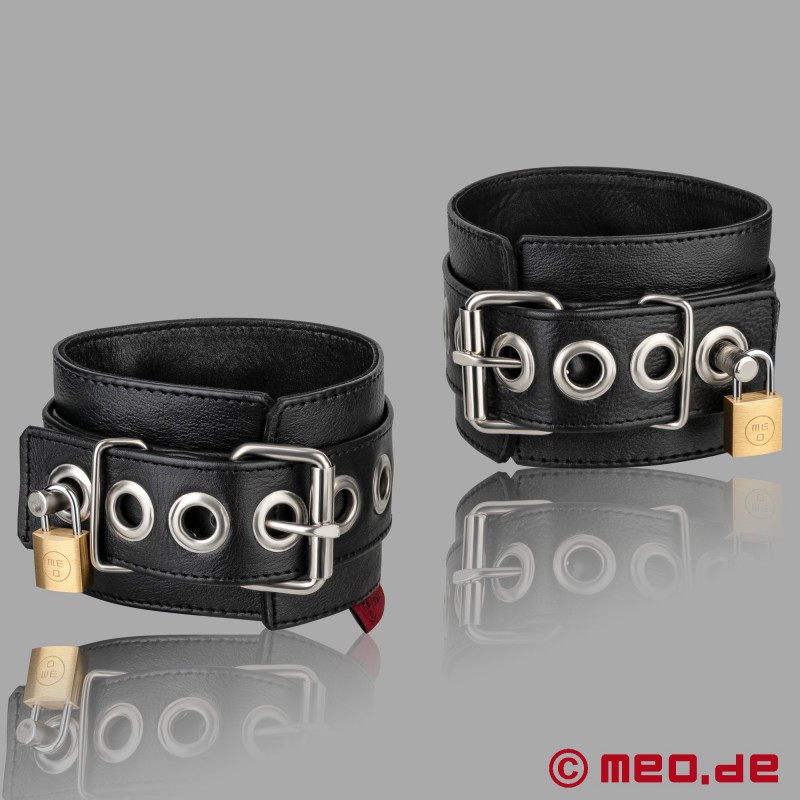 Lockable and Padded Leather Ankle Cuffs - New York Collection