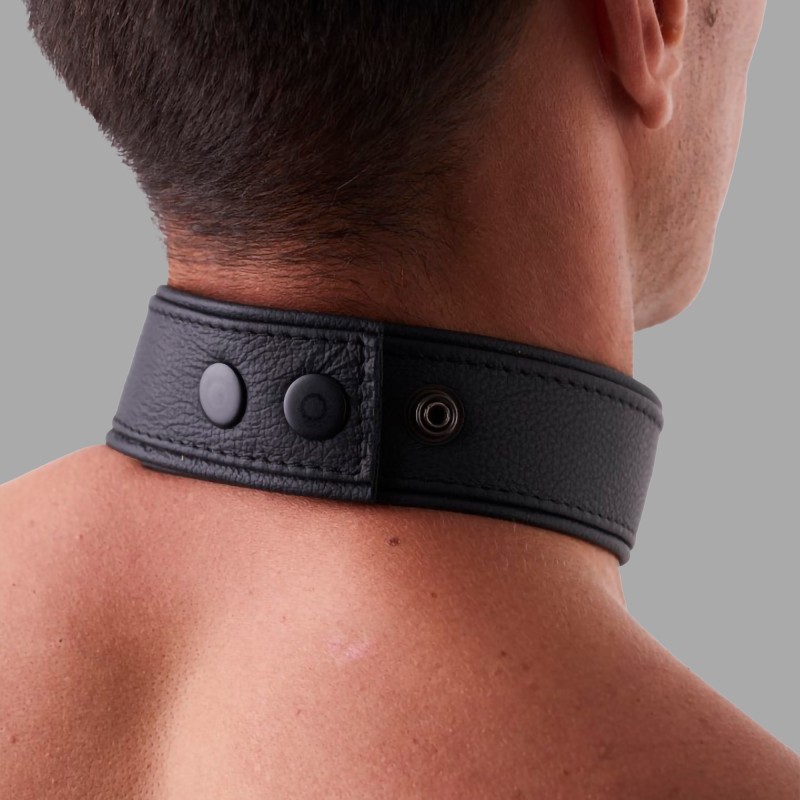 Coleira BDSM em pele macia - 3