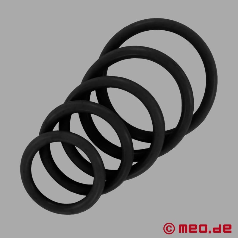 CAZZOMEO Black Rubber Cock Ring