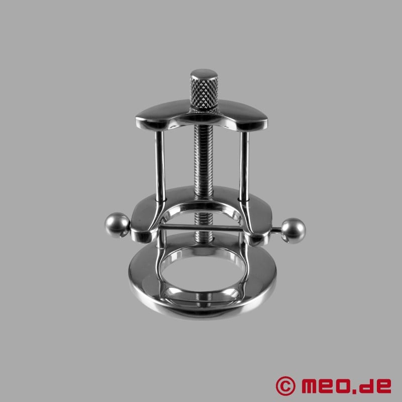 Dr. Sado's Nipple Stretcher for brystvorter med piercing