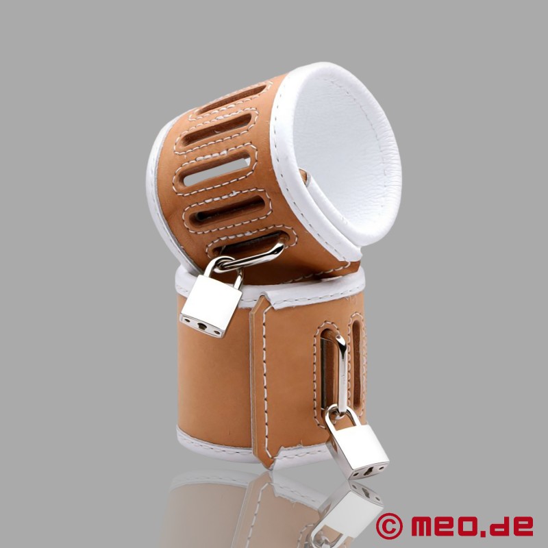 Запирающиеся ножные кандалы из кожи - Edition Dr. Sado® - 2