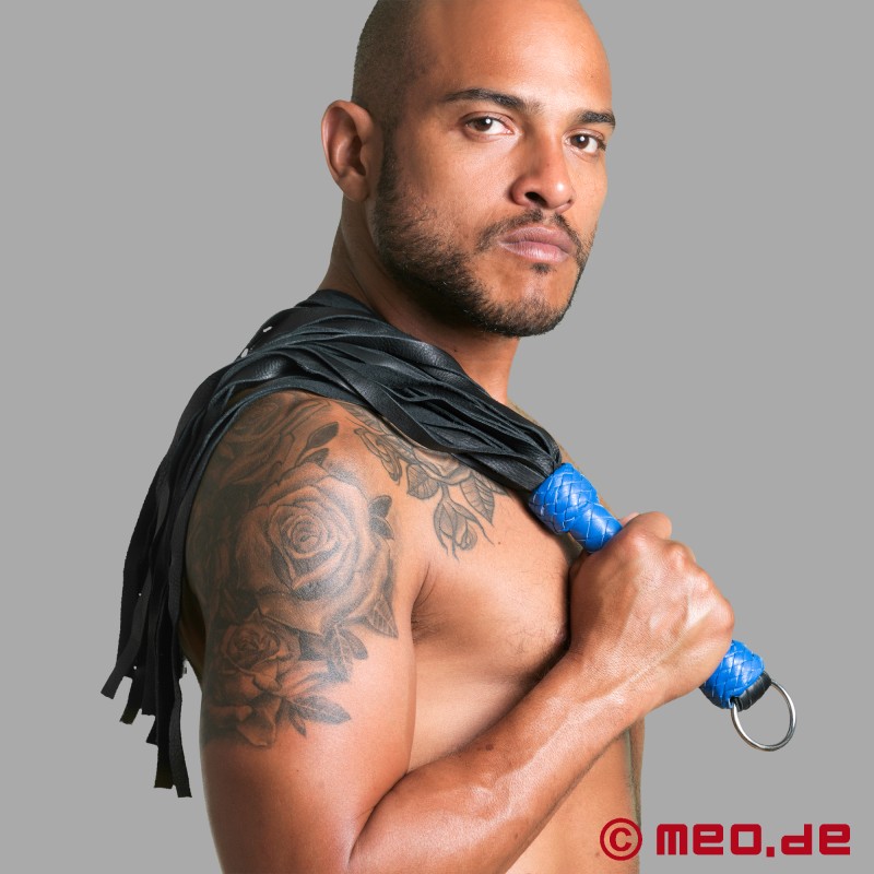 Flogger BDSM em couro azul e preto - 1
