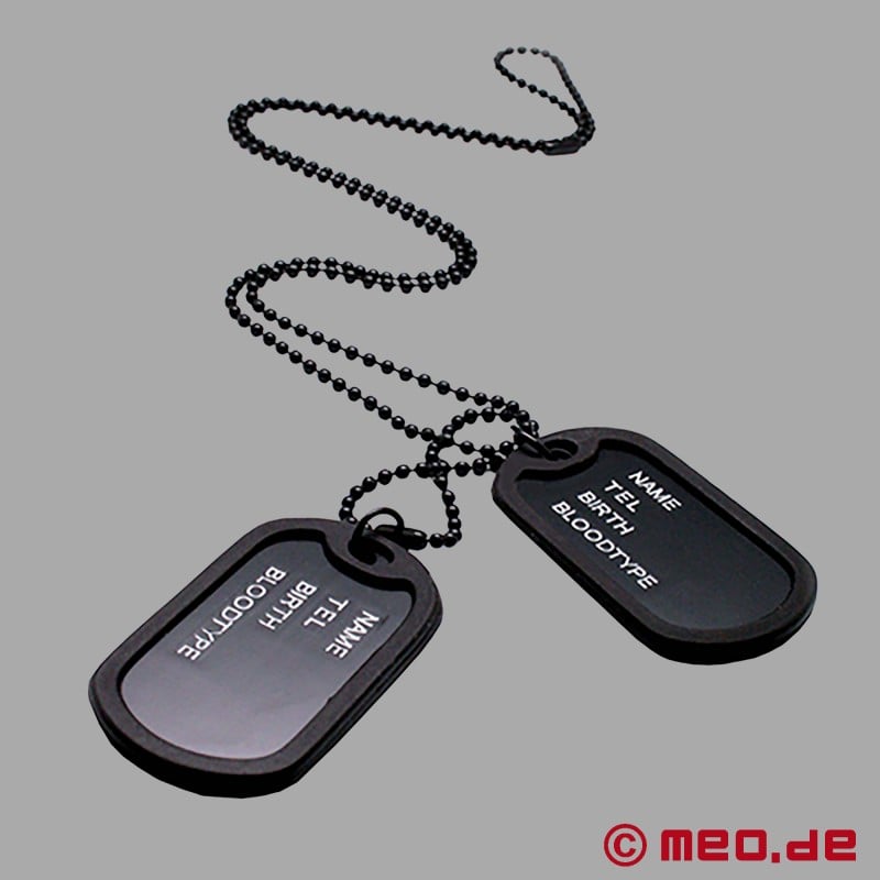 Schwarzes Dog Tag mit Kette