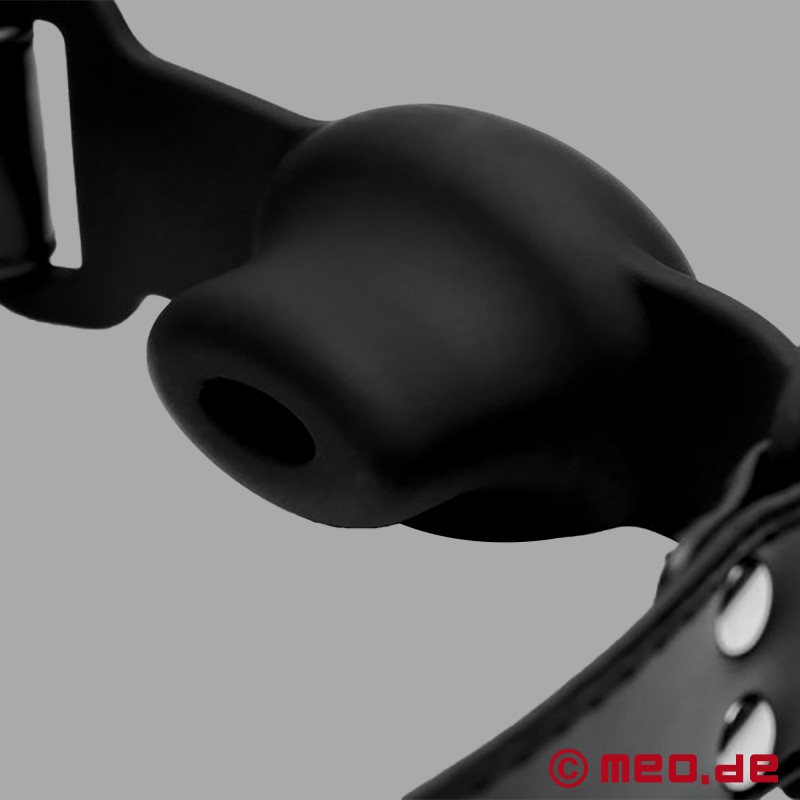 Açıklıklı BDSM ağızlık - 4