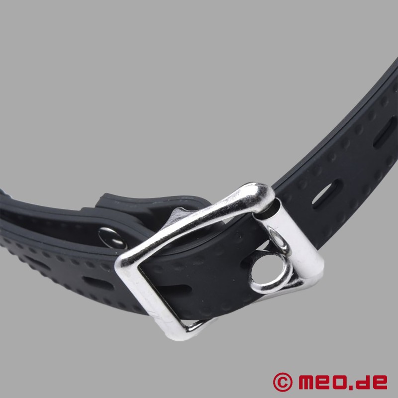 Szorítószáj stopperrel - BDSM kiemelés Dr Sado által - 6