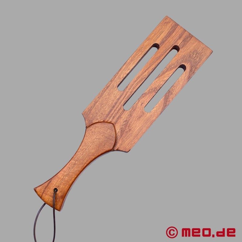 BDSM Paddle aus Holz – Harte Hiebe