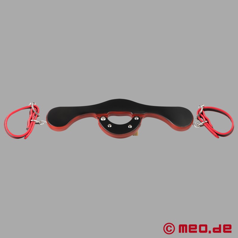 Humbler 3.0 con manette in pelle