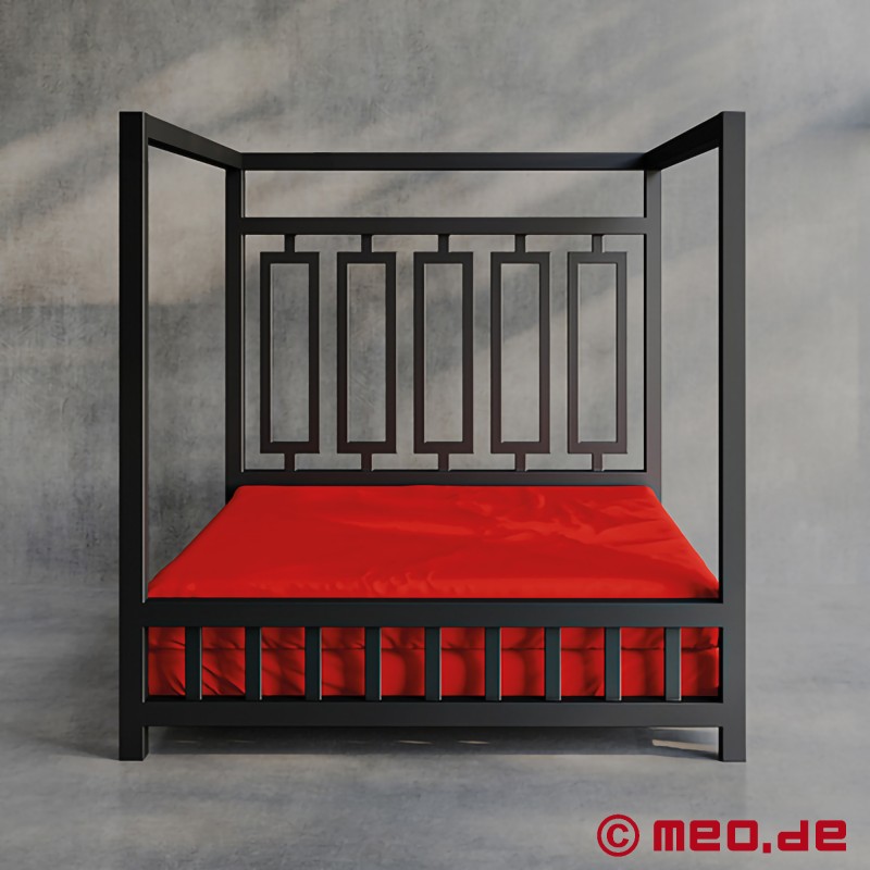 Sheets of San Francisco - Waterproof Throw - Red - 2