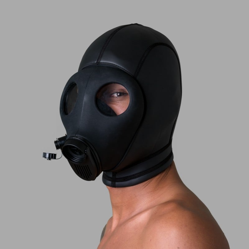 Cagoule en néoprène avec masque à gaz BDSM