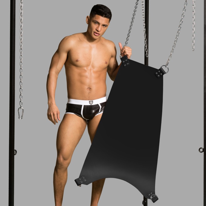 Черный коврик для фистинга sling mat - из кожи с 4-точечной подвеской - 4