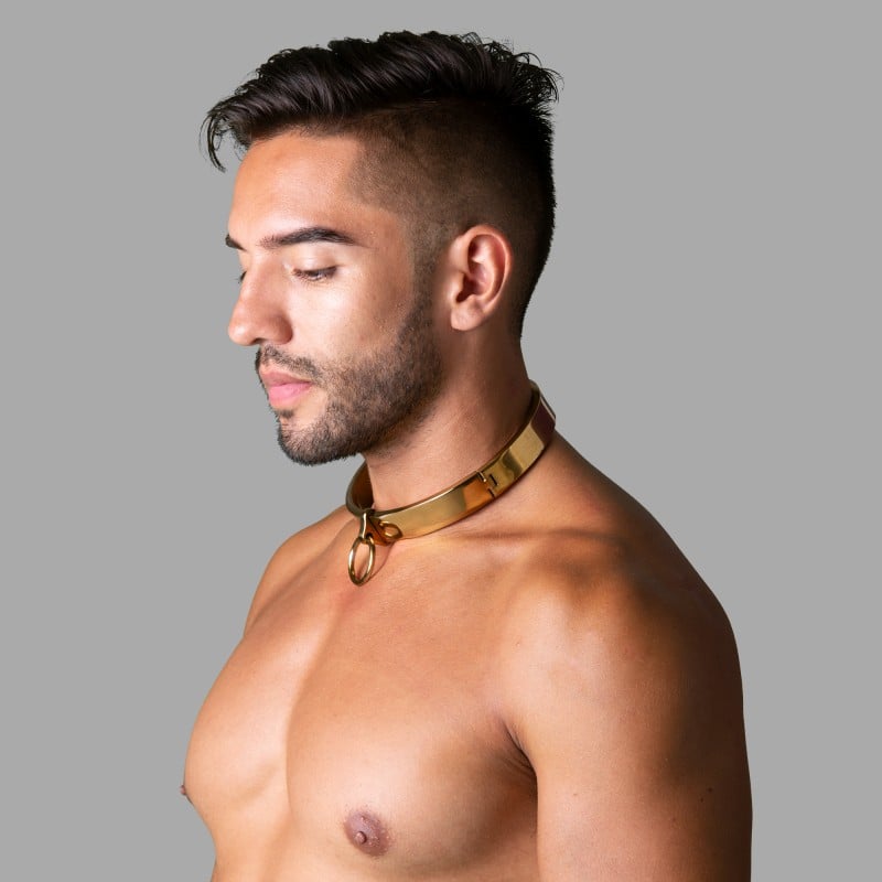 Collier de bondage doré de O