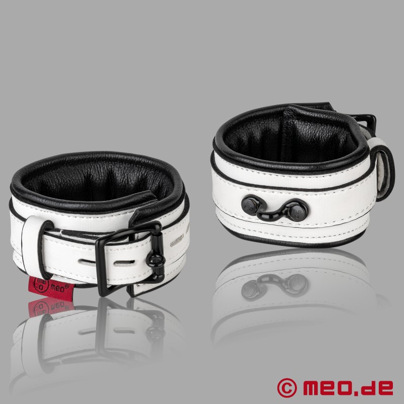 Wrist cuffs, lockable, white leather - VENEZIA