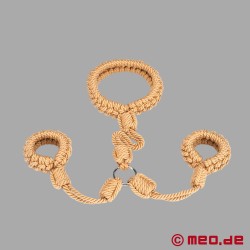 Shibari - kombine halat boyun ve el kelepçesi