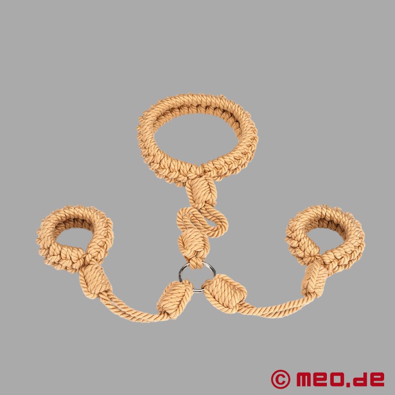 Shibari - kombinert hals- og håndjern med tau - 3