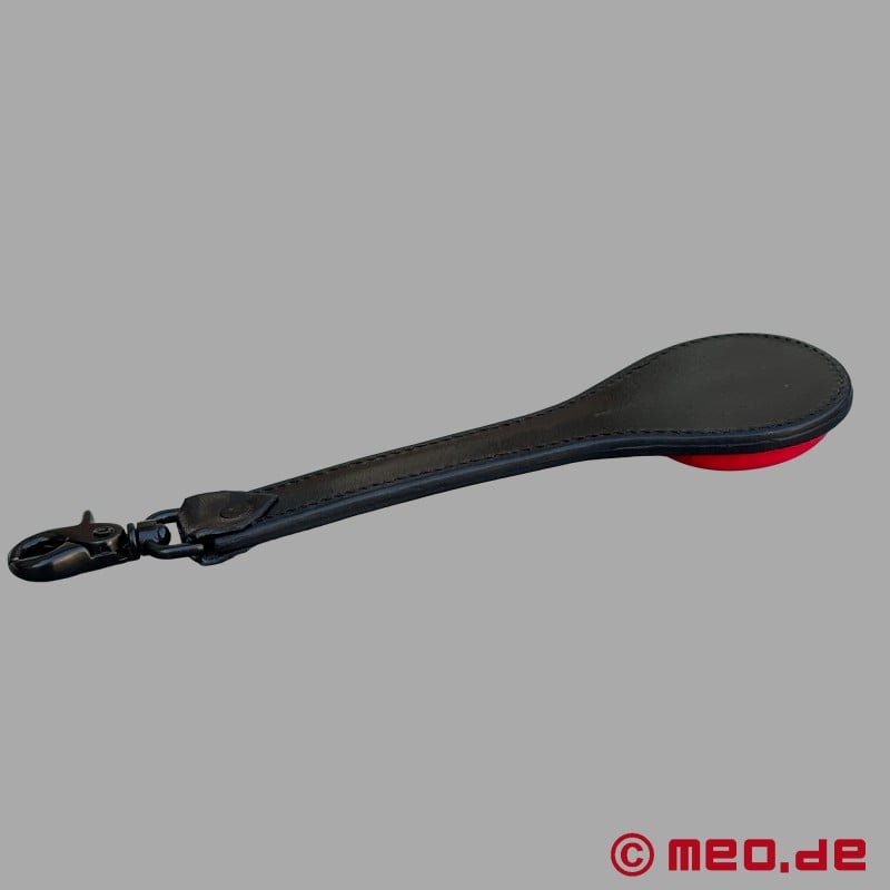 Dr. Sado's The Claw - Ballbuster Paddle mit Spikes