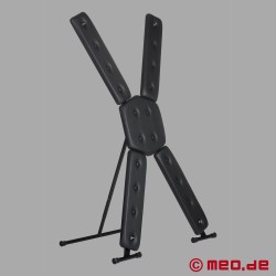 Serbest duran BDSM St Andrew's haçı