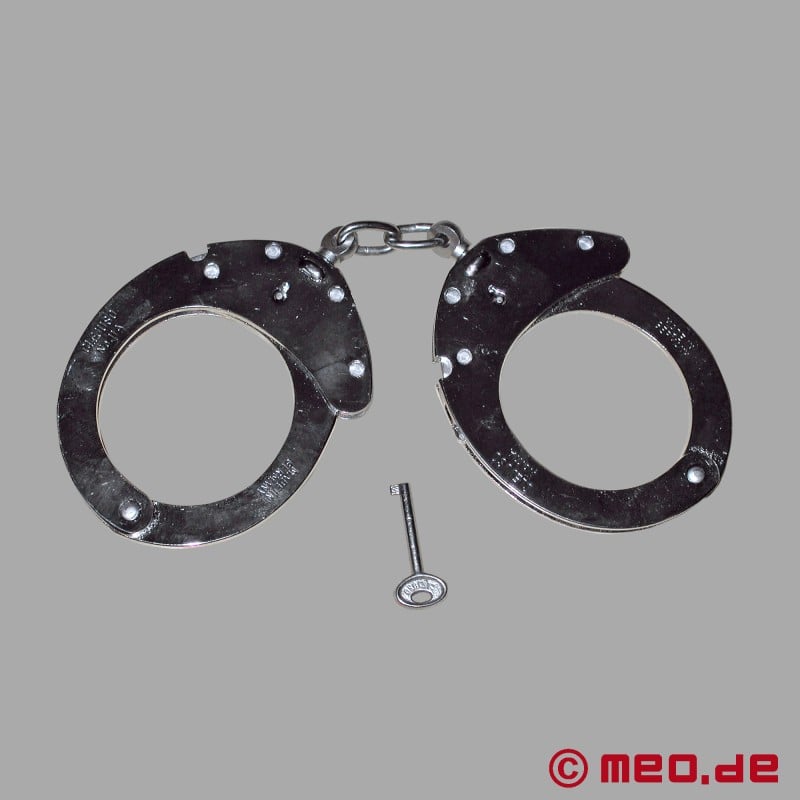 Clejuso No. 11 Police Handcuffs