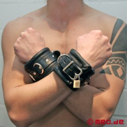 Padded Lockable Leather Wrist Cuffs - Black Berlin Collection