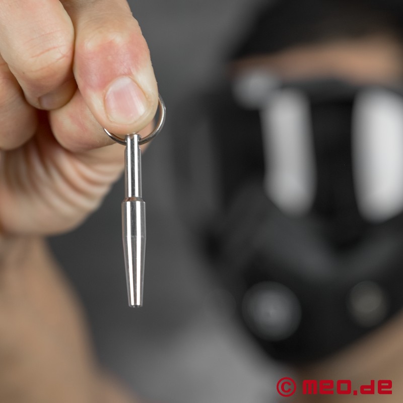 БДСМ с заглушкой для пениса для начинающих - Slim Sin - 1