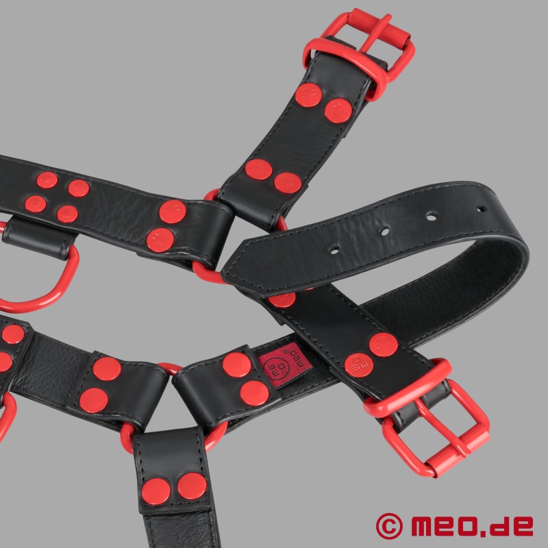 Fetish Gear Harness - fekete/piros - Bőrből készült hám férfiaknak - 7