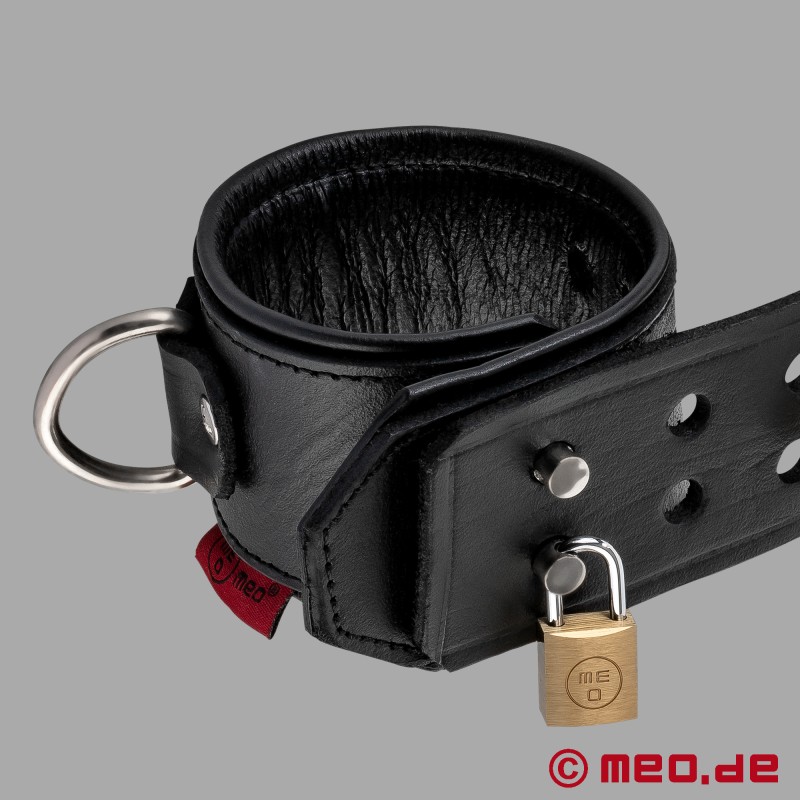 MEO® Use & Abuse™ 2.0 - Wrist Cuffs with Genital Restraint (Humbler) - 3