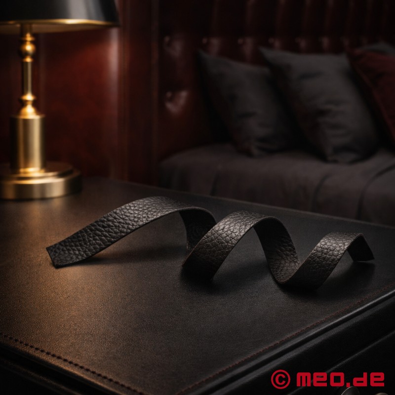 CAZZOMEO Cock Wrap - 100 cm Bison Leather Strap for Cock & Ball Bondage - 1