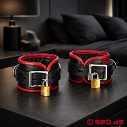 皮革手铐，带衬垫，黑色/红色，阿姆斯特丹系列 - Thumbnail