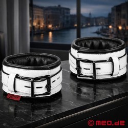 Užrakinami kulkšnies antrankiai iš baltos odos, Venezia kolekcija