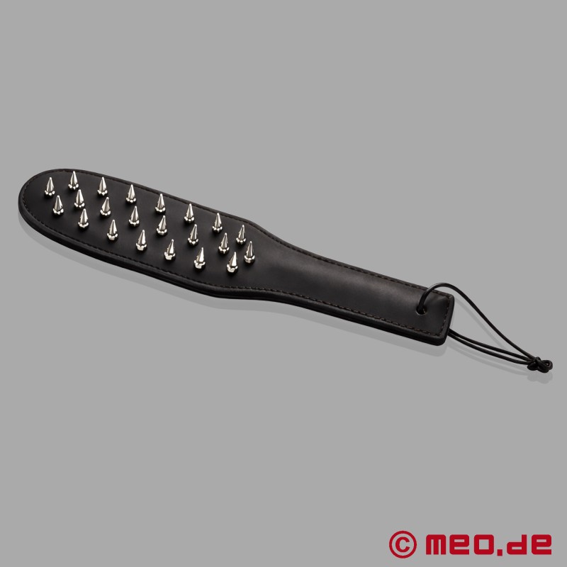 PointedPound™ by MEO® - BDSM paddle iš odos su metaliniais spygliais - 4