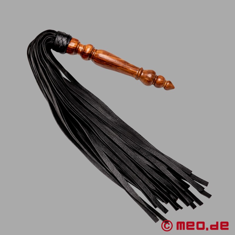 BDSM-Flogger "CrimsonCaress" - Между болката и удоволствието. - 4