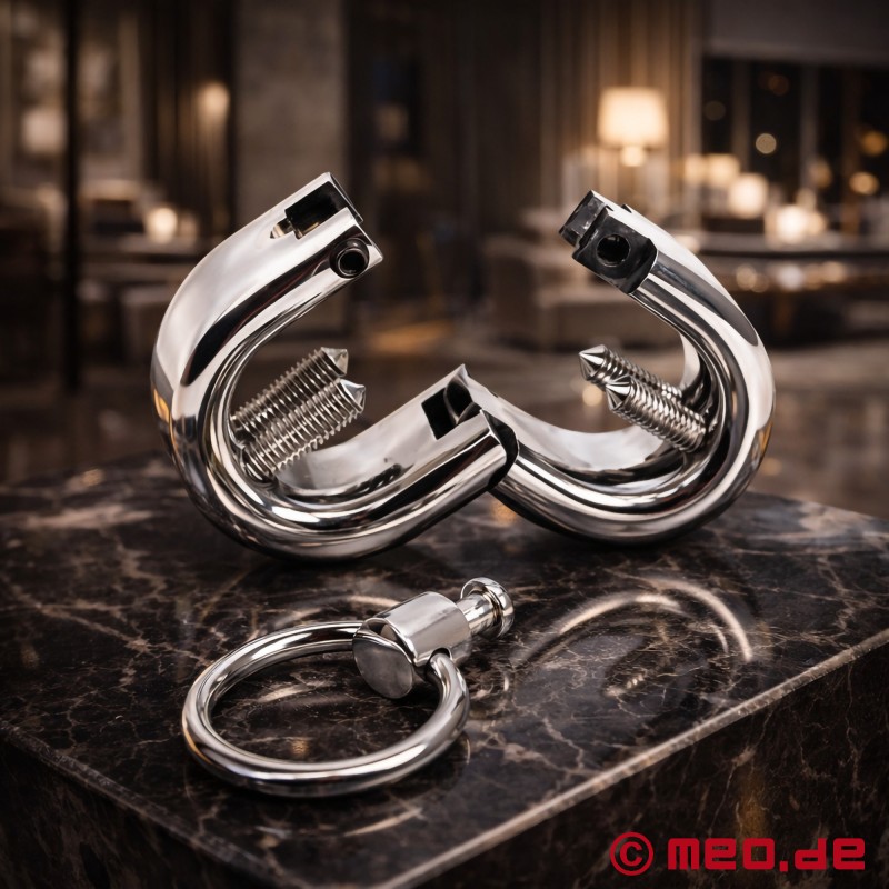 IronBite™ - BDSM ball stretcher med pigge og O-ring - 1