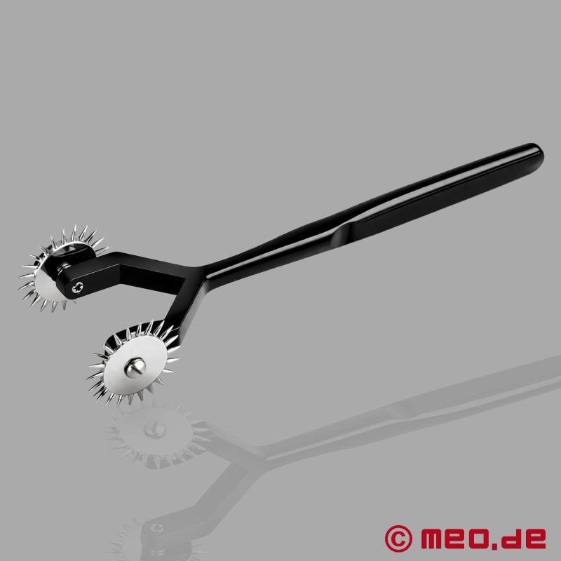 Dr. Sado Double Wartenberg Pinwheel in Black - 4