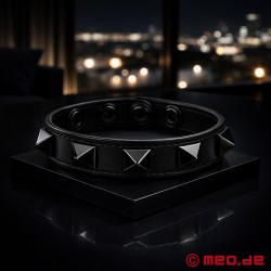 Leder Cockring mit Pyramidennieten - Thumbnail