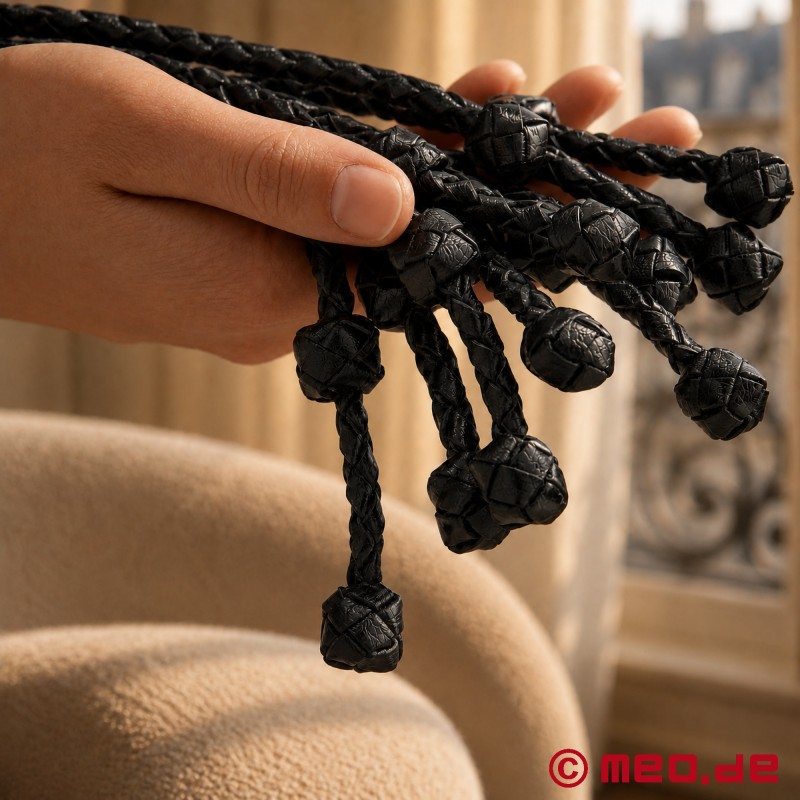 Cat O' Nine Flogger de MEO® - Fouet BDSM luxueux avec lanières tressées - 3
