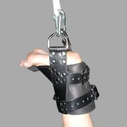 Bondage in sospensione